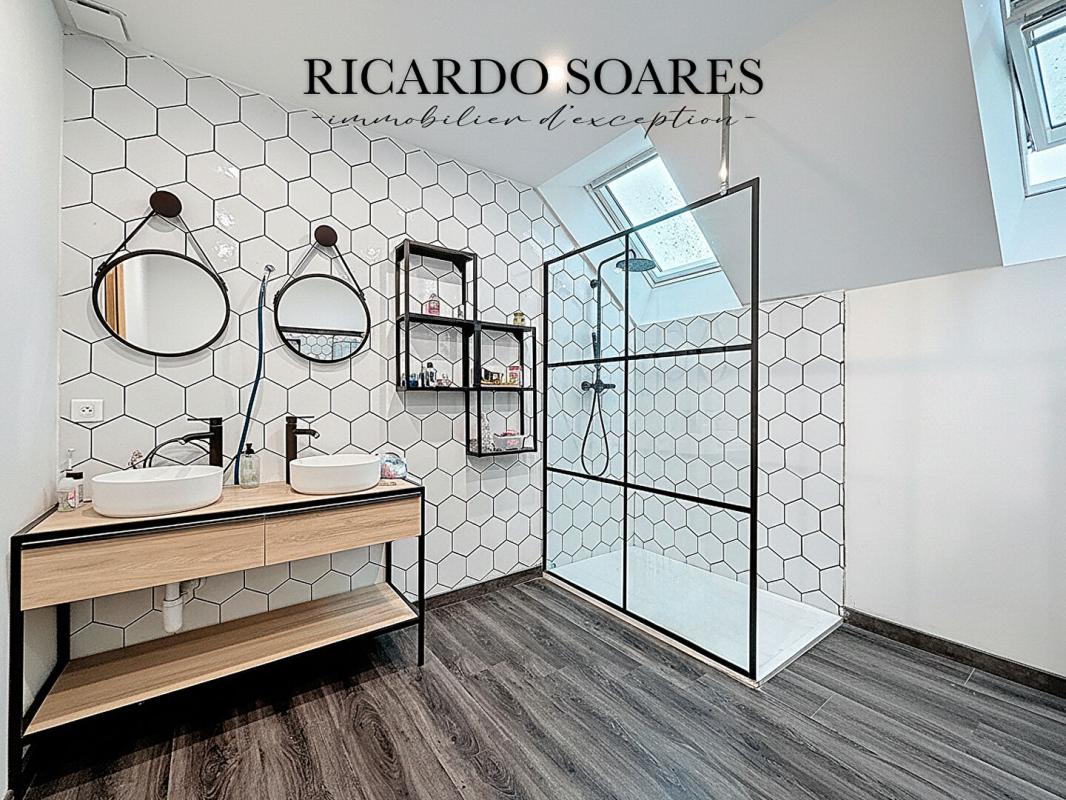 ESTREES-SAINT-DENIS 60190 ESTREES-SAINT-DENIS - ENSEMBLE IMMOBILIER (Rentabilité & potentiel) / APPARTEMENT 4 CHAMBRES / TERRAIN CONSTRUCTIBLE 8