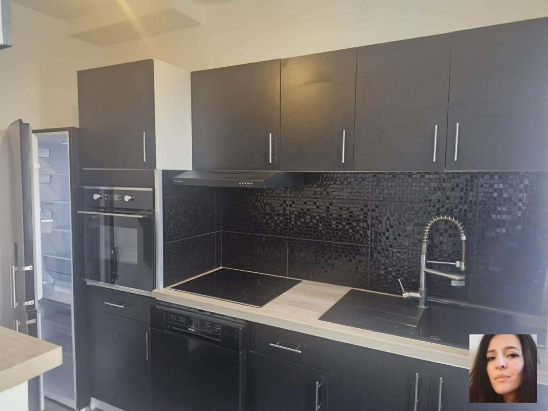 VIDAUBAN Appartement Vidauban 2 pièce(s) de 78m² entièrement rénové avec studio indépendant de 30m² 1