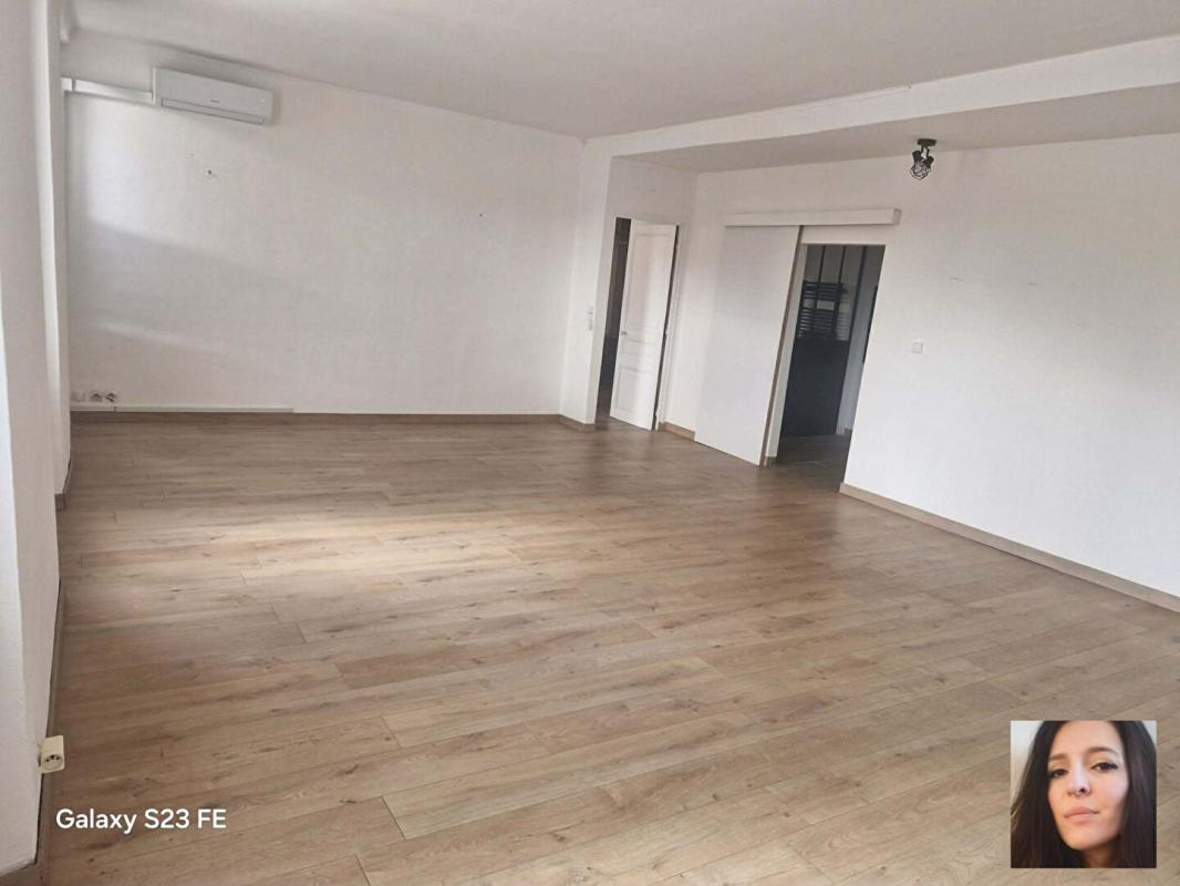 VIDAUBAN Appartement Vidauban 2 pièce(s) de 78m² entièrement rénové avec studio indépendant de 30m² 3