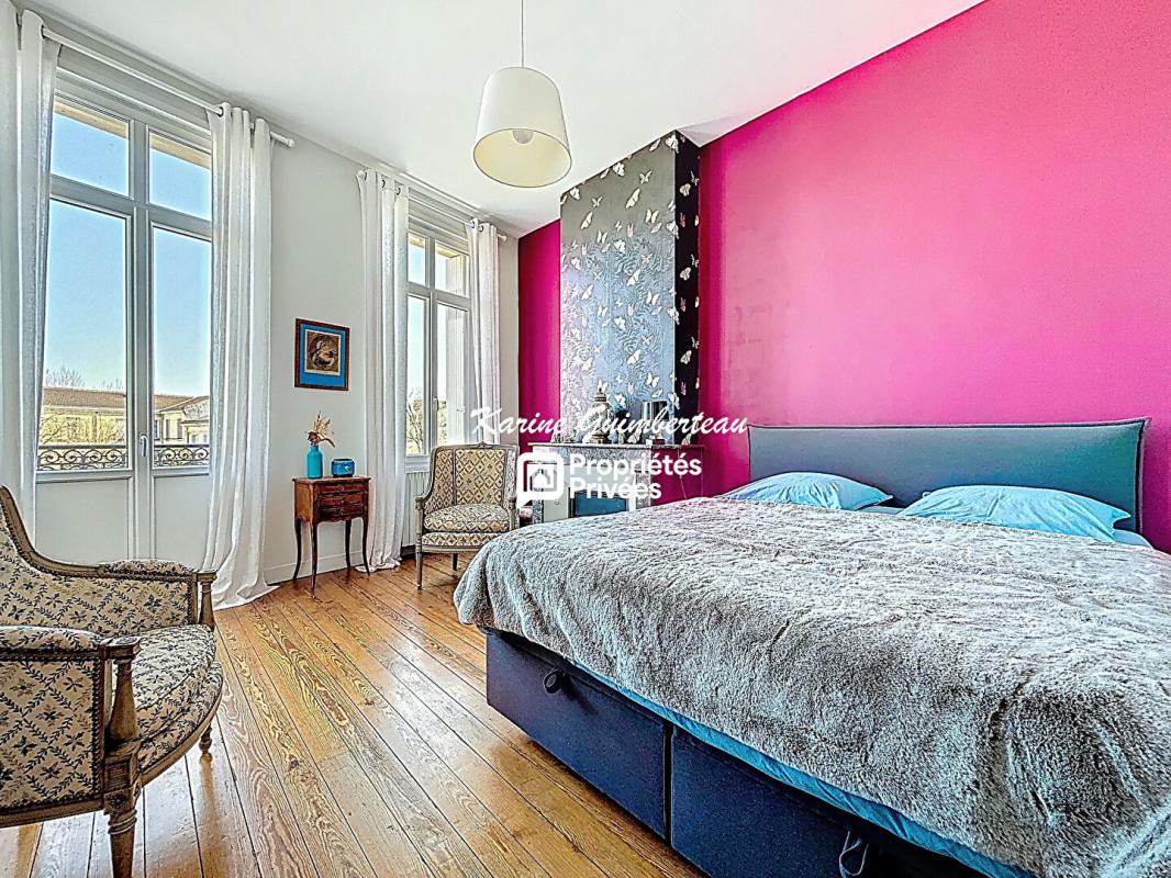 LIBOURNE Maison Bourgeoise Libourne-centre 201m2 + jardin 9