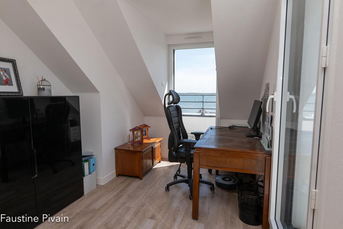 SARZEAU Belle propriété contemporaine vue golfe 11
