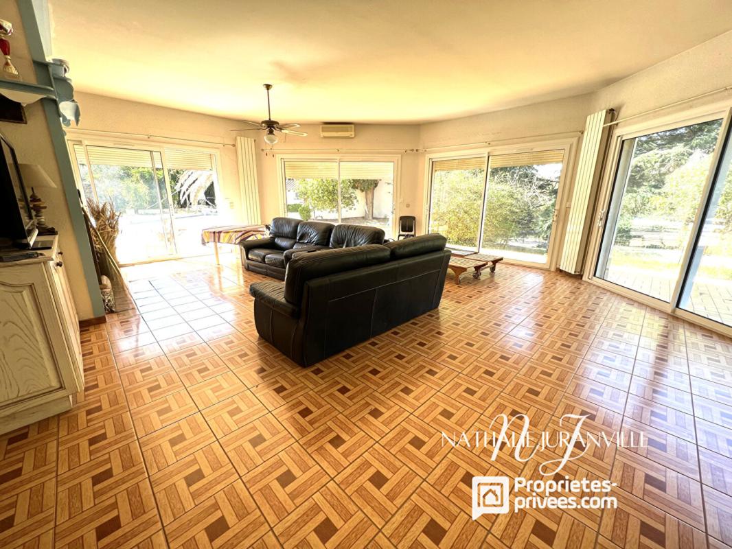 ARGELES-SUR-MER Argelès-sur-Mer, propriété d'e 254 m2 sur une parcelle de 11000m2 4