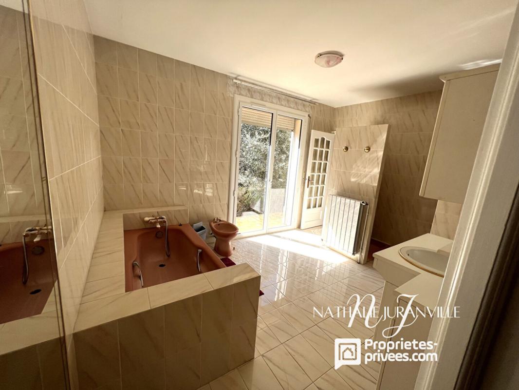 ARGELES-SUR-MER Argelès-sur-Mer, propriété d'e 254 m2 sur une parcelle de 11000m2 9