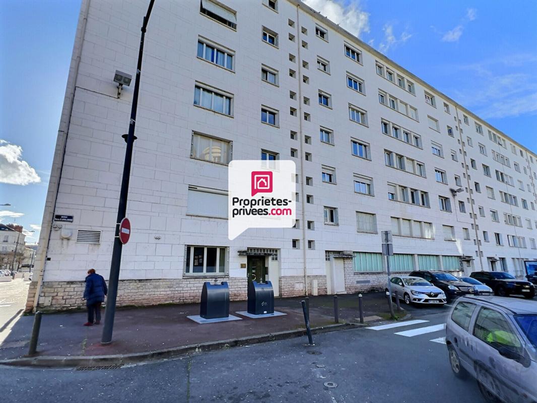 PERIGUEUX Appartement T5/6 d'env. 106 m2 en dernier étage avec 4 ch. et cave dans secteur prisé sur PERIGUEUX (24000) 10
