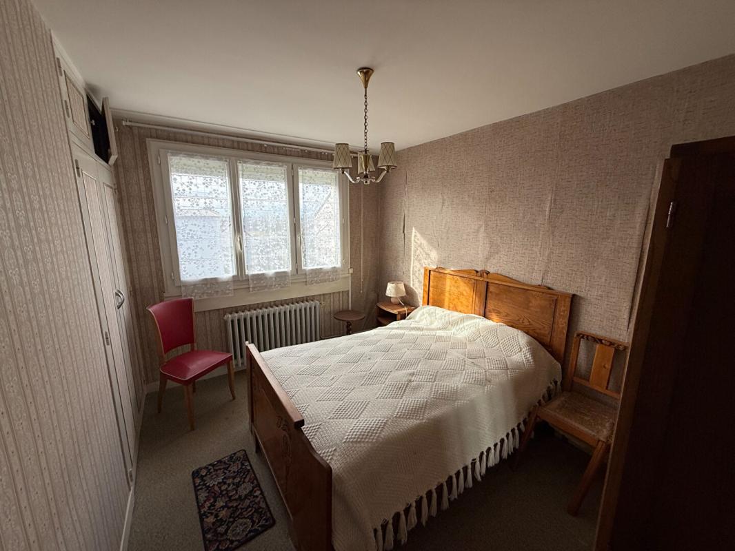 YZEURE Maison Yzeure 3 chambres jardin dépendances 6