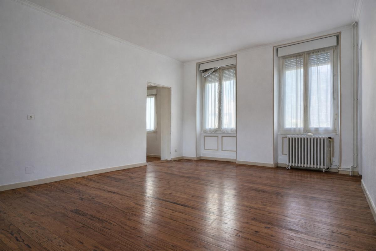 VERDELAIS Maison de caractère avec verrière - dépendances - fort potentiel ?124 m2 - 5 minutes de Langon 2