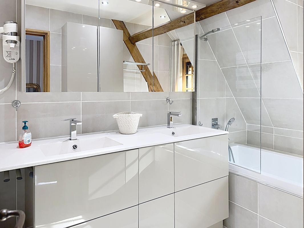 TOURGEVILLE Superbe maison Normande en colombages de 240 m² , aux portes de Deauville -très bon standing 14