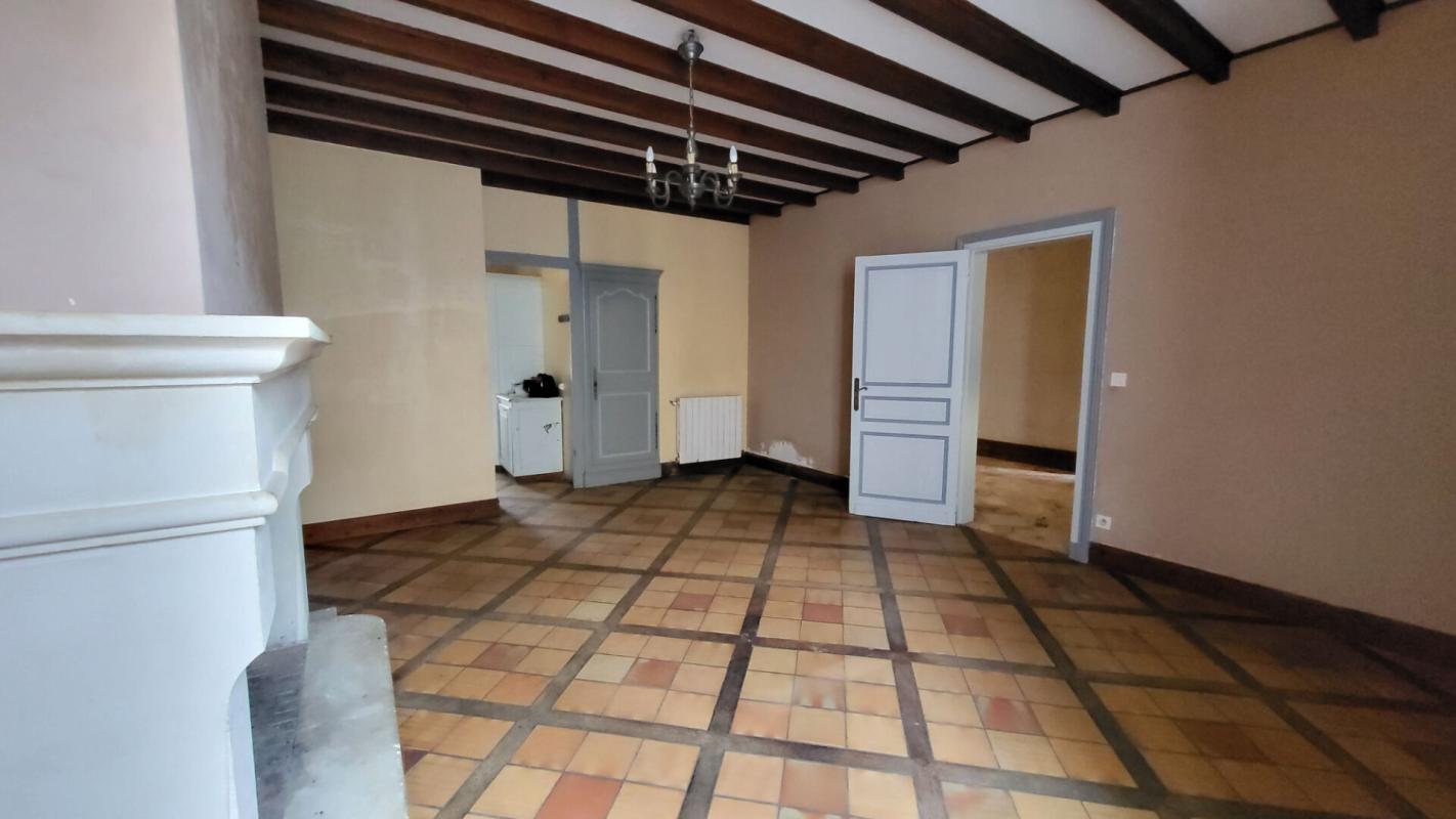 VILLEFRANCHE-DE-LONCHAT Maison de village en pierres de 240 m²  plus un appartement f 4 à Villefranche De Lonchat 24610 6