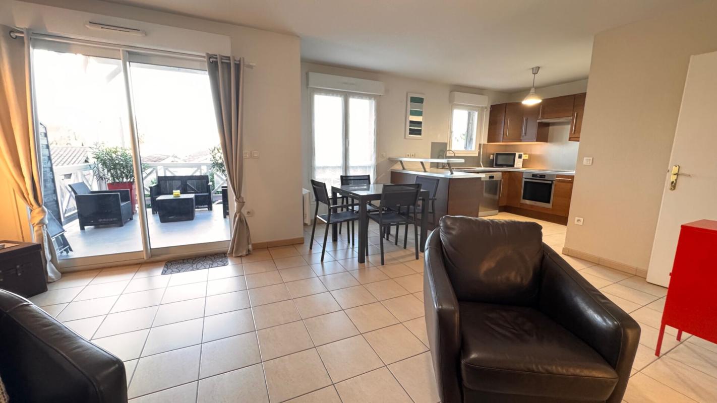 LANTON TRES BEAU T3 DUPLEX AVEC 2 TERRASSES ET GARAGE ! 9