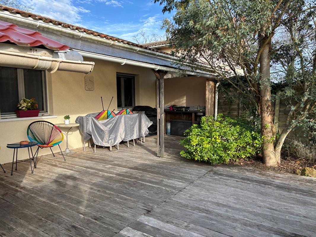 ANDERNOS-LES-BAINS Maison Andernos Les Bains 5 pièce(s) 84 m2 - Grand terrain - secteur boisé 16