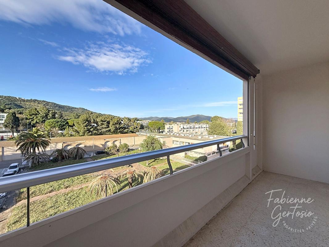 HYERES HYERES EST ! T3 de 84m2 avec cave et garage double 2