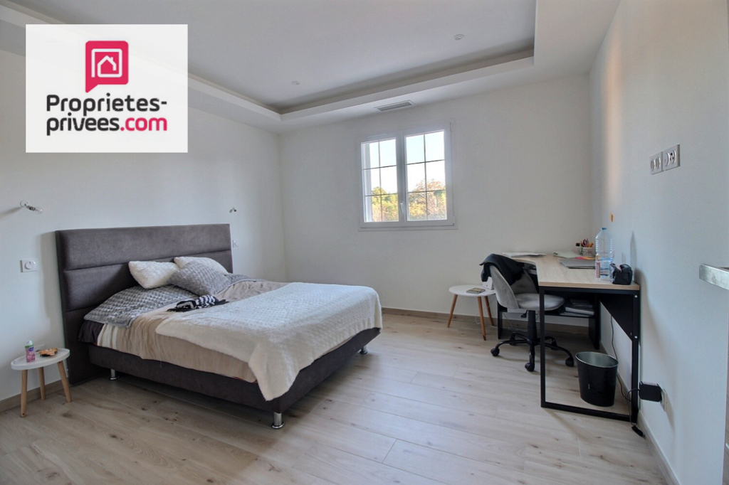 FREJUS Puget sur Argens 83480- Ensemble immobilier de 3 villas sur terrain de 5400m² 11