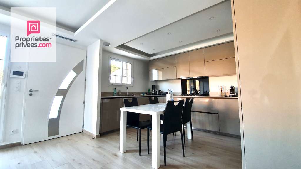 FREJUS Puget sur Argens 83480- Ensemble immobilier de 3 villas sur terrain de 5400m² 8