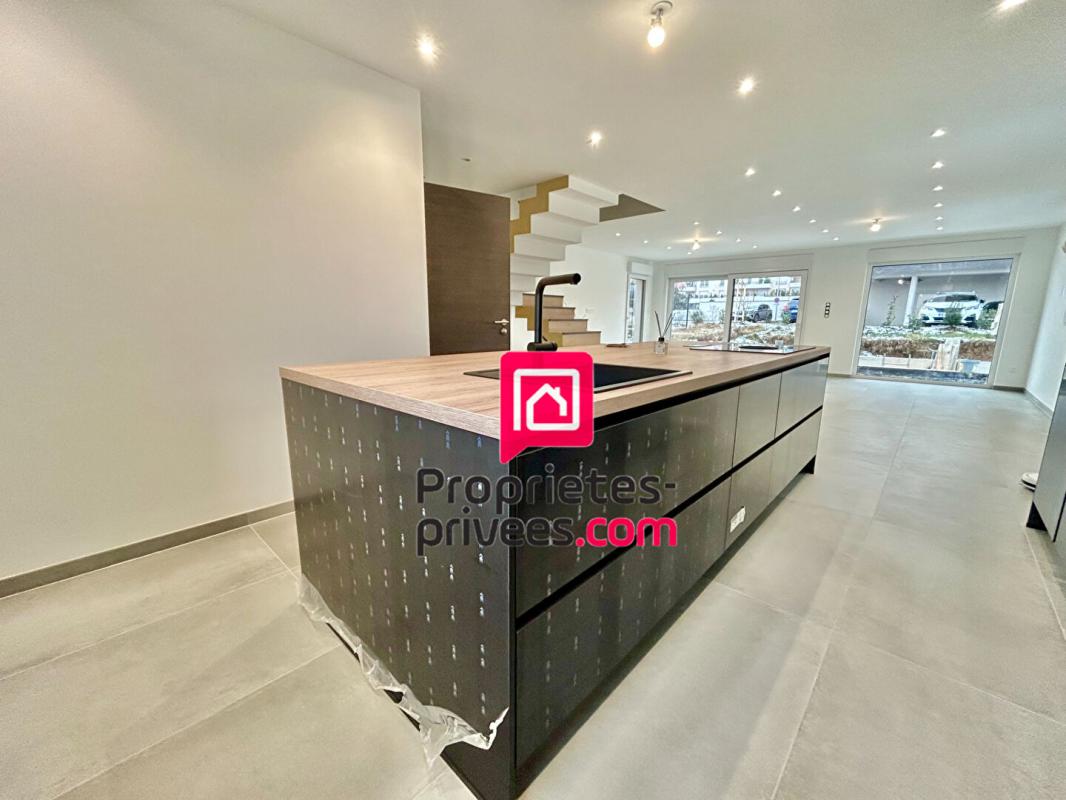 BARR EXCLUSIVITÉ Maison contemporaine neuve avec piscine à Barr 4