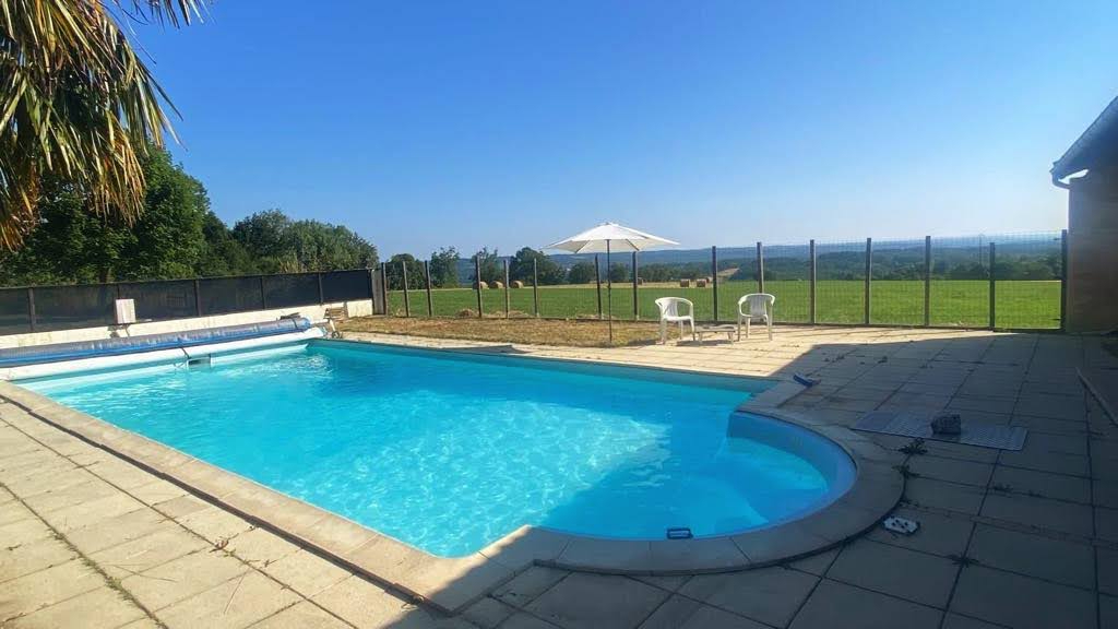 EXCIDEUIL Maison en pierre avec piscine à Excideuil 5 pièce(s) 180 m2 12