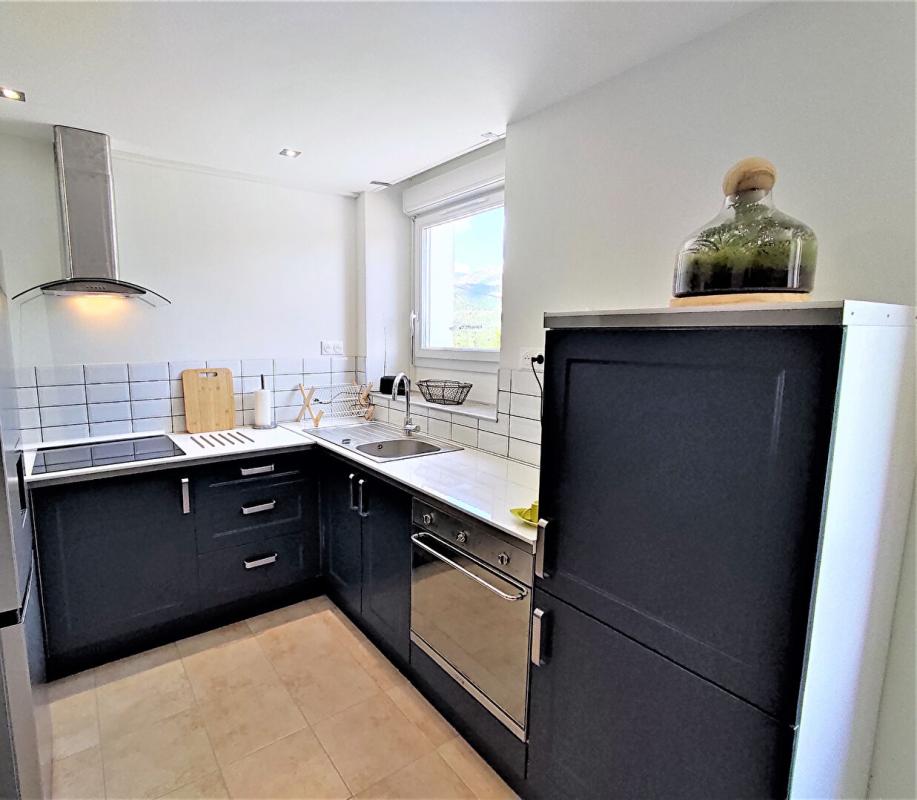 MEZEL T2 meublé cosy 3