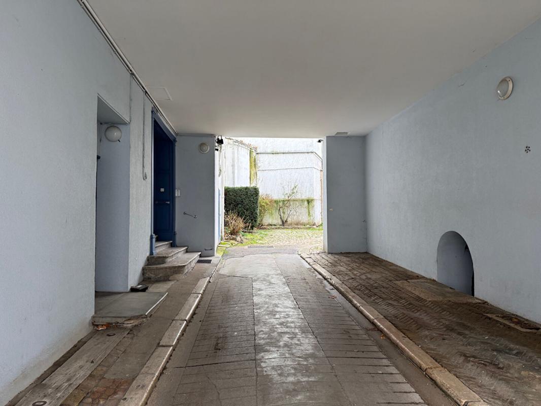 CHALON-SUR-SAONE 60 m2 Appartement 3 pièces + cuisine plein centre 8