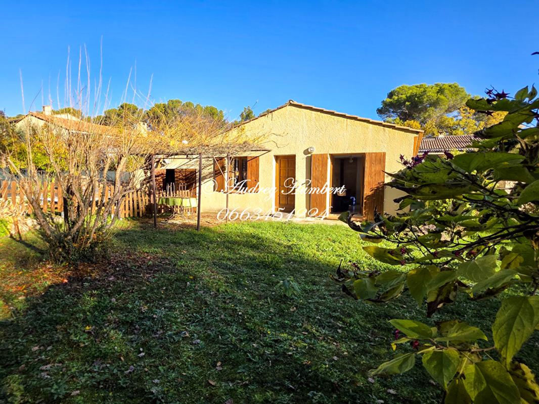 PIERREVERT EXCLUSIVITE à PIERREVERT, MAISON T4 de 93 m², de PLAIN PIED, dans lotissement calme et agréable sur 500 m² arborés 10