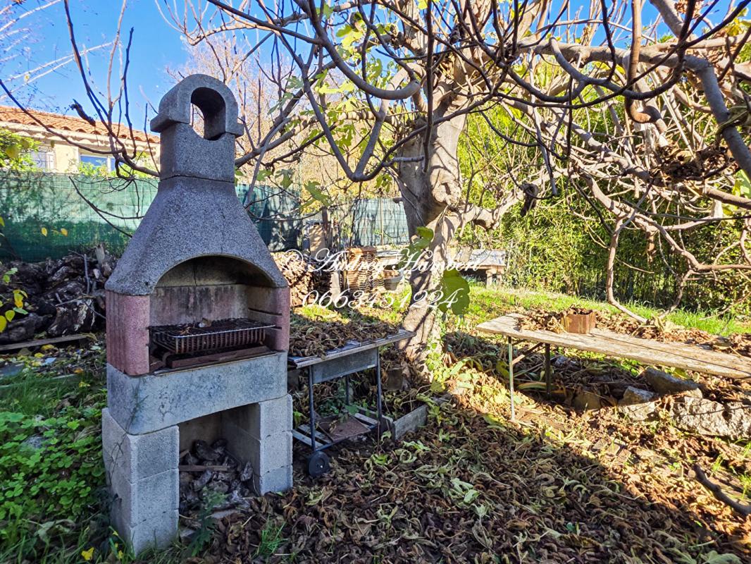 PIERREVERT EXCLUSIVITE à PIERREVERT, MAISON T4 de 93 m², de PLAIN PIED, dans lotissement calme et agréable sur 500 m² arborés 12