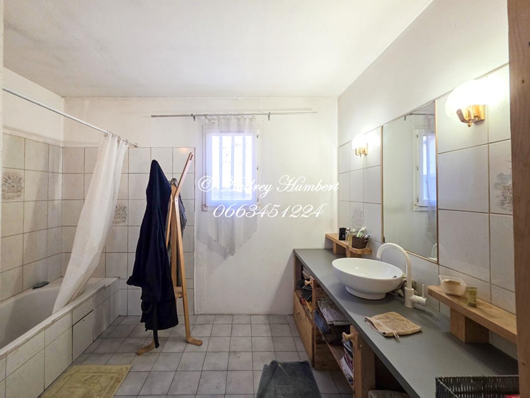 PIERREVERT EXCLUSIVITE à PIERREVERT, MAISON T4 de 93 m², de PLAIN PIED, dans lotissement calme et agréable sur 500 m² arborés 6