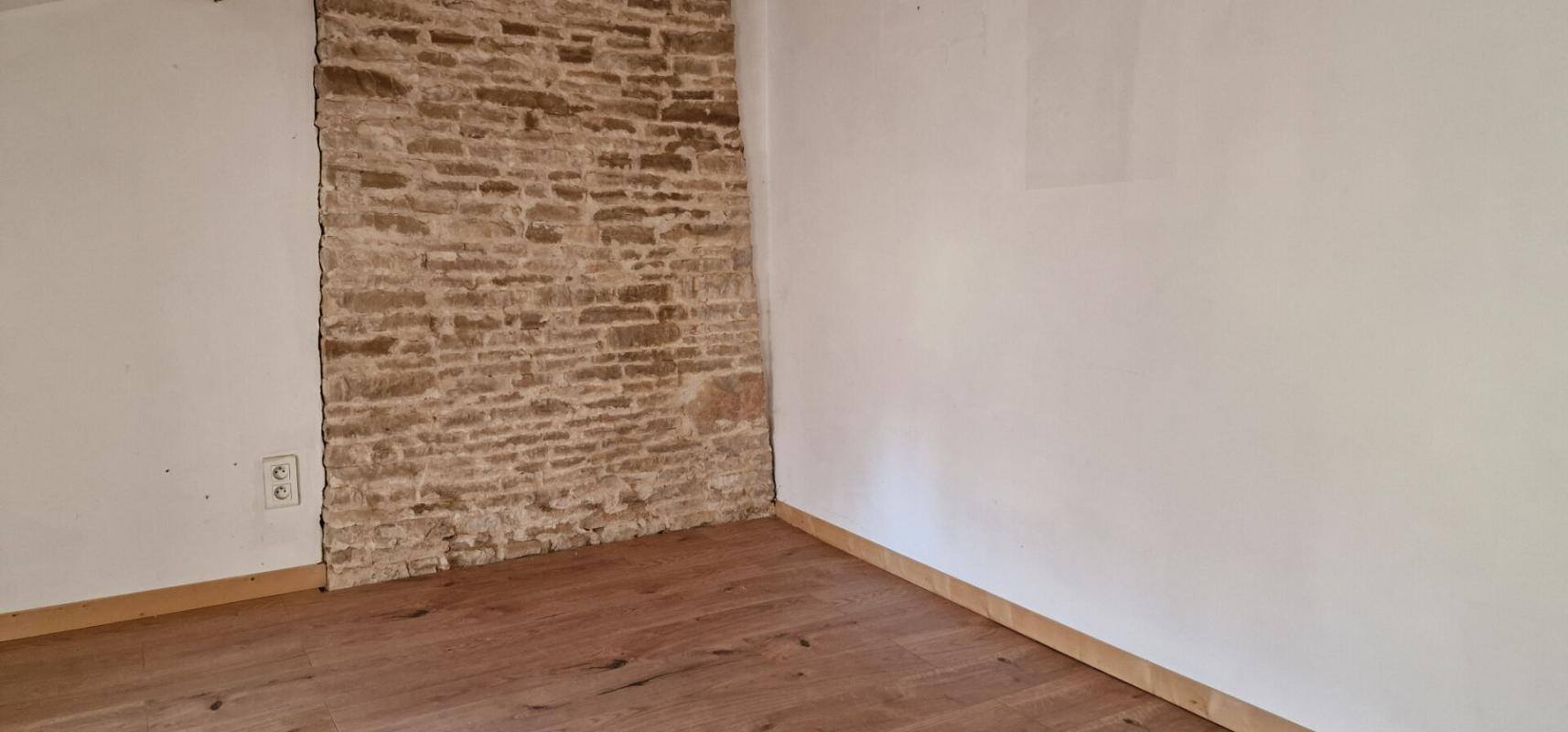 LEZAY Maison Lezay 7 pièce(s) 150 m2 sur 1 700 m² de terrain 6