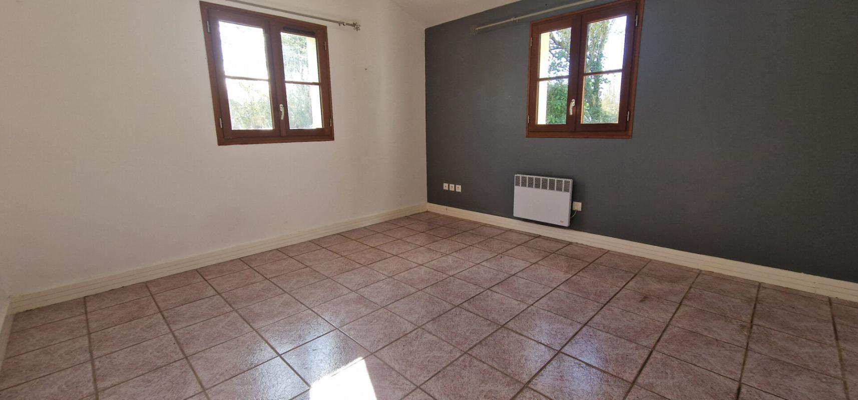 LEZAY Maison Lezay 7 pièce(s) 150 m2 sur 1 700 m² de terrain 8