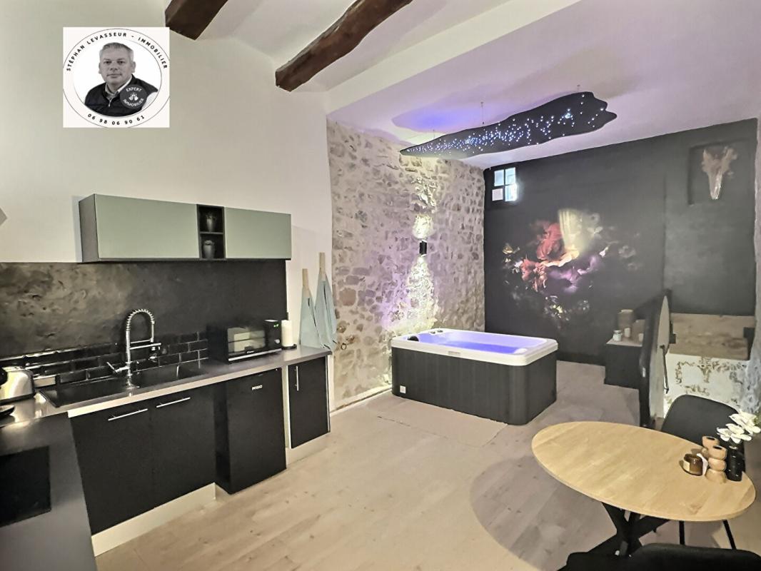 LORGUES APPARTEMENT ATYPIQUE 9