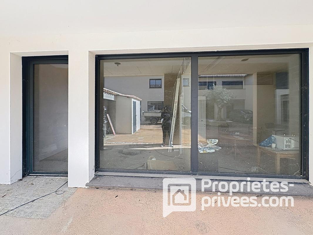 GROSSETO-PRUGNA Local commercial de 44 m² 1