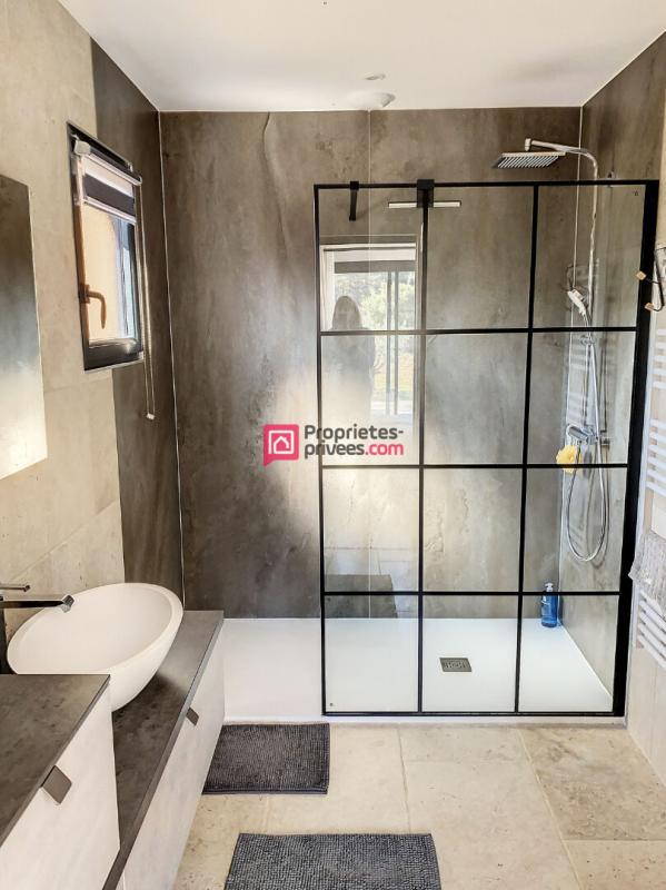 PLAN-D'AUPS-SAINTE-BAUME Maison idéale pour une vie de famille : plain-pied récent, grande pièce de vie lumineuse de 50 m², suite parentale, terrain plat et piscinable 6