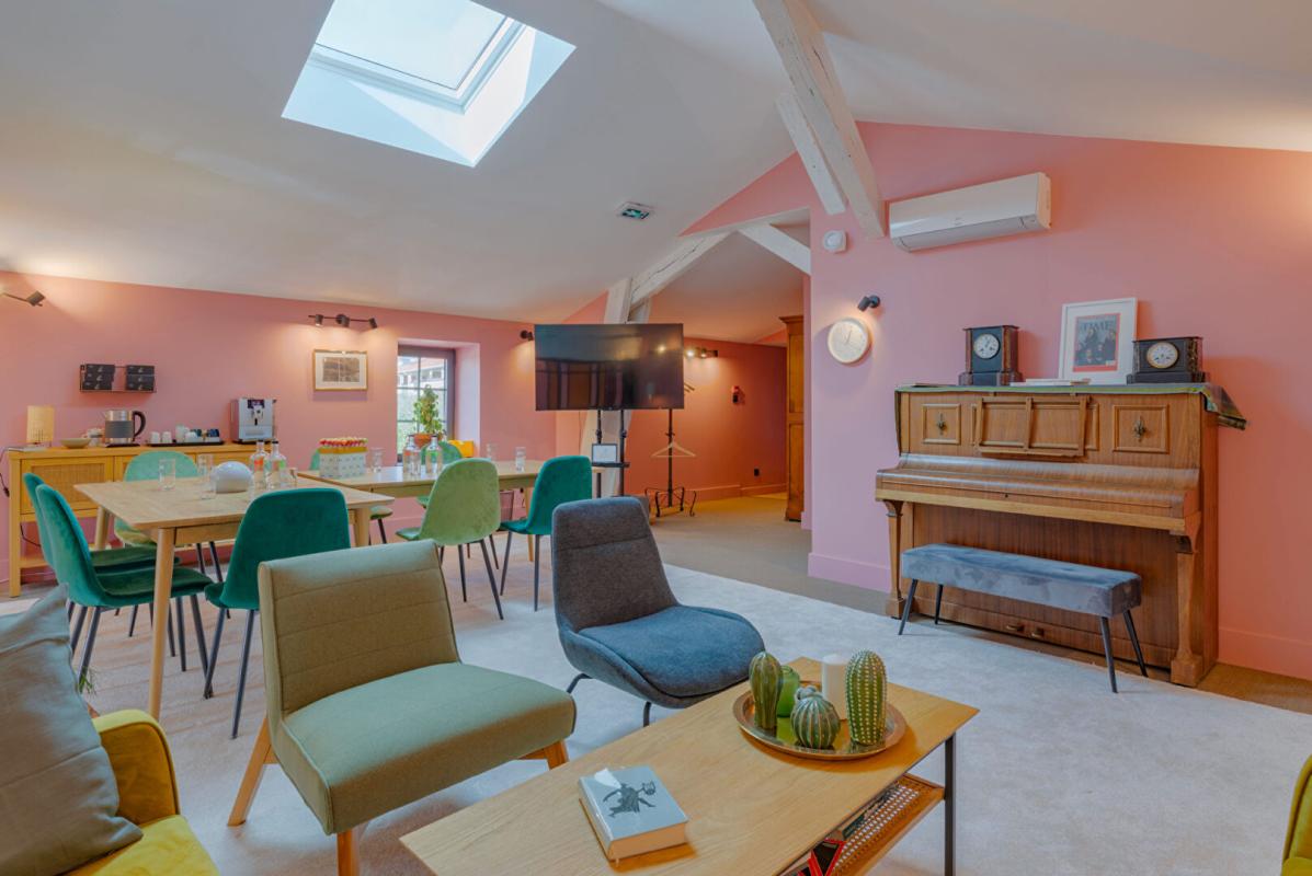 GENAS 69740 GENAS - Murs commerciaux 345 m², Terrain 1.281 m² 11