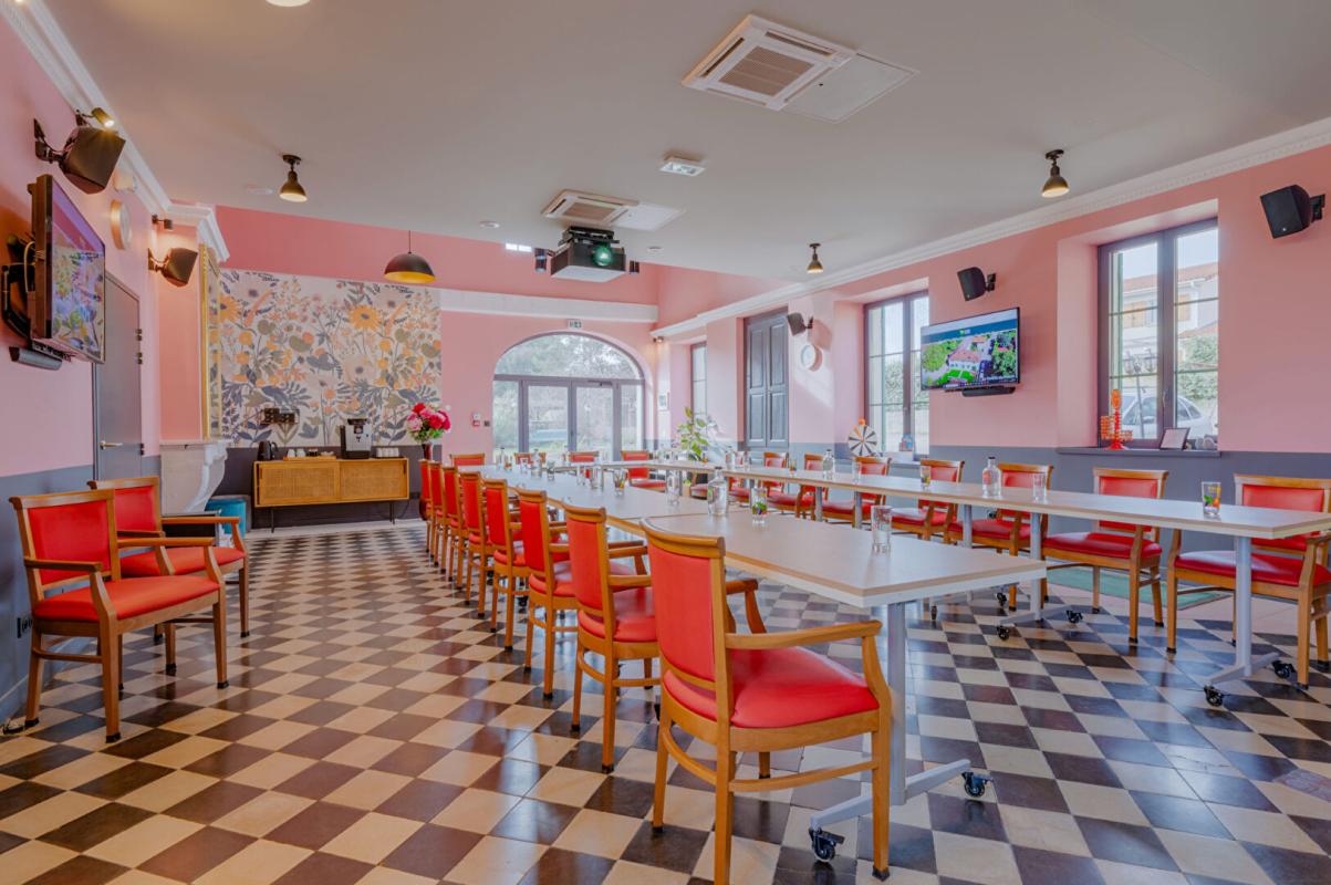 GENAS 69740 GENAS - Murs commerciaux 345 m², Terrain 1.281 m² 3