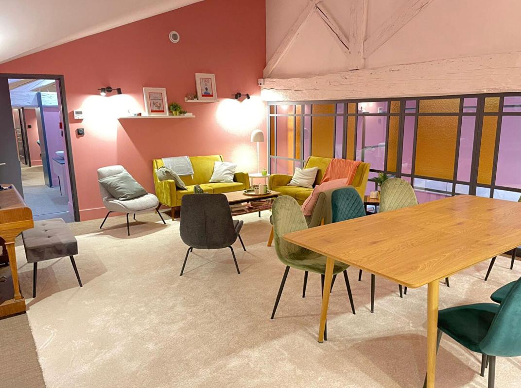 GENAS 69740 GENAS - Murs commerciaux 345 m², Terrain 1.281 m² 8