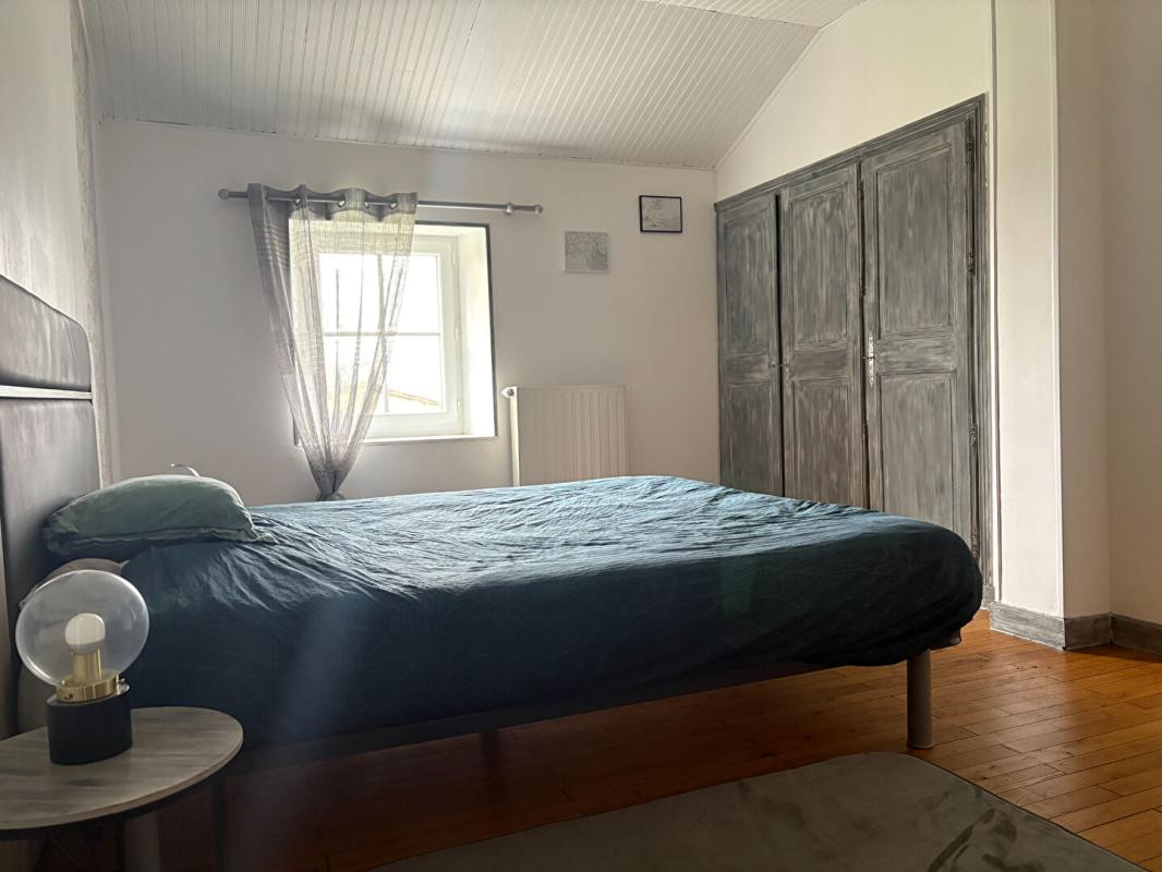 CELLES-SUR-BELLE Maison Celles Sur Belle  219 m² avec 6 chambres 13