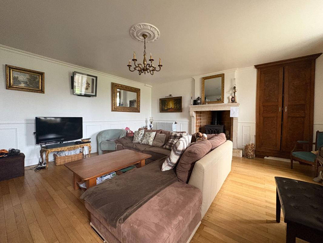 CELLES-SUR-BELLE Maison Celles Sur Belle  219 m² avec 6 chambres 1