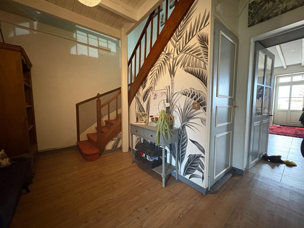 CELLES-SUR-BELLE Maison Celles Sur Belle  219 m² avec 6 chambres 10