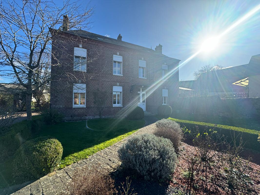 GRANDCOURT Maison  168 m2 1