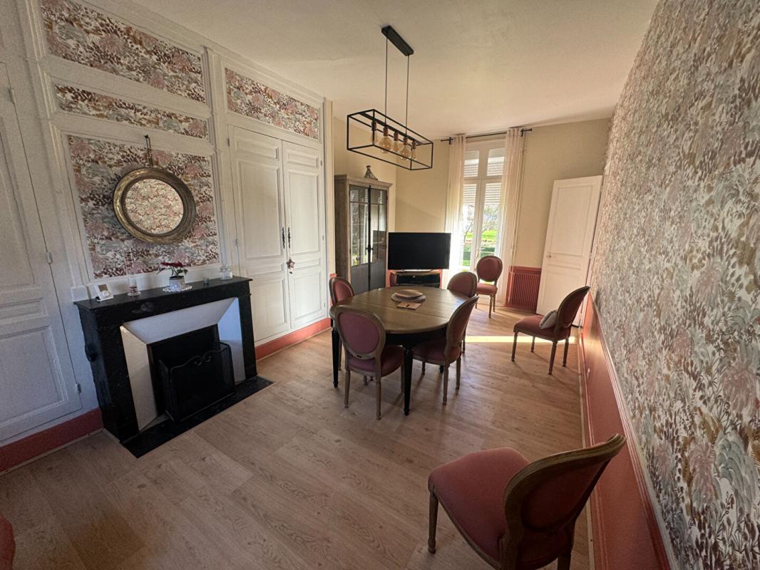 GRANDCOURT Maison  168 m2 3