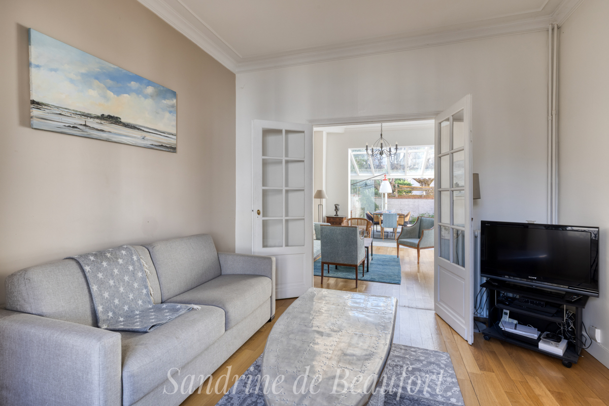 ASNIERES-SUR-SEINE Asnières Centre - Maison familiale avec jardin - 300 m de la mairie 11