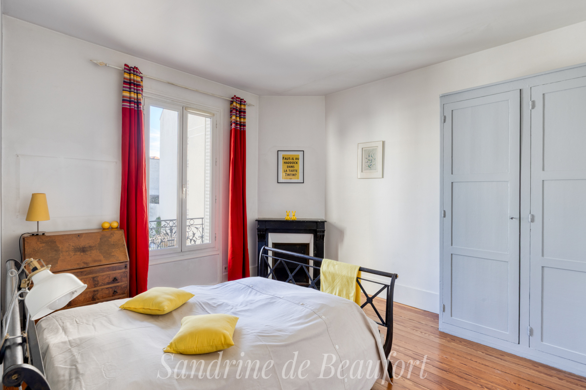 ASNIERES-SUR-SEINE Asnières Centre - Maison familiale avec jardin - 300 m de la mairie 15