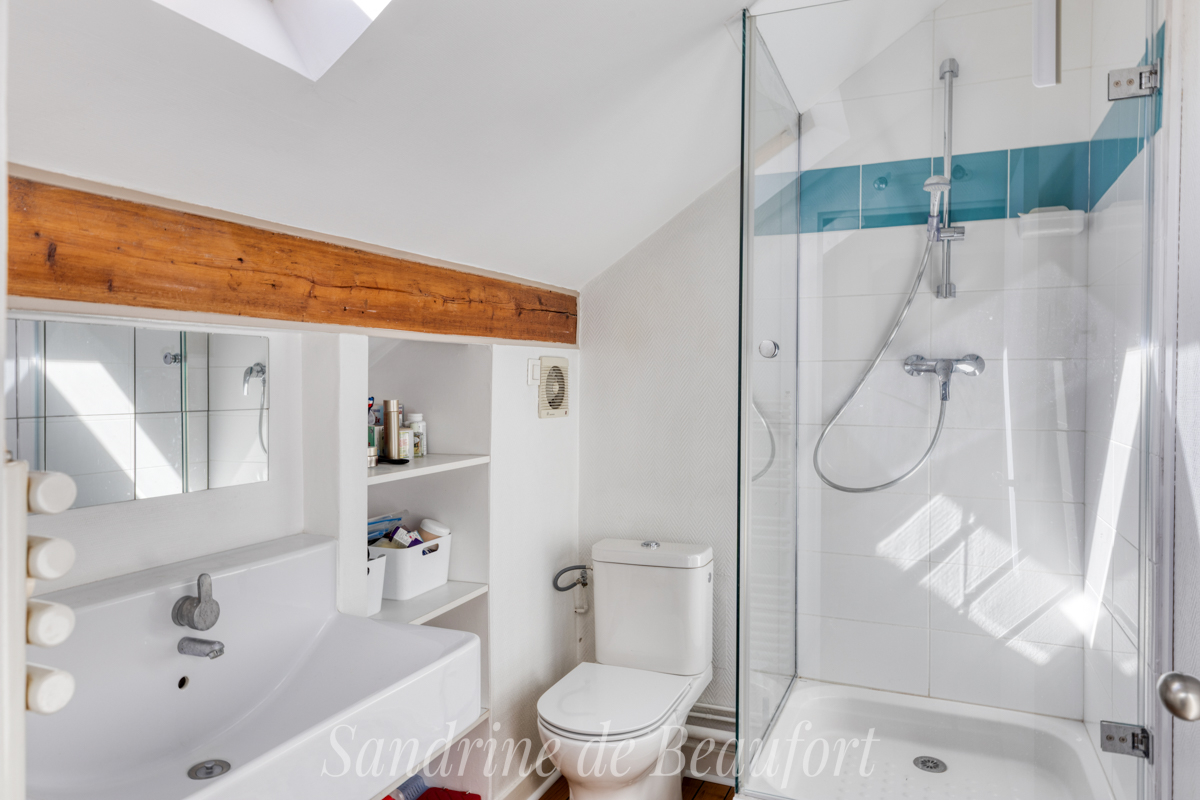 ASNIERES-SUR-SEINE Asnières Centre - Maison familiale avec jardin - 300 m de la mairie 17