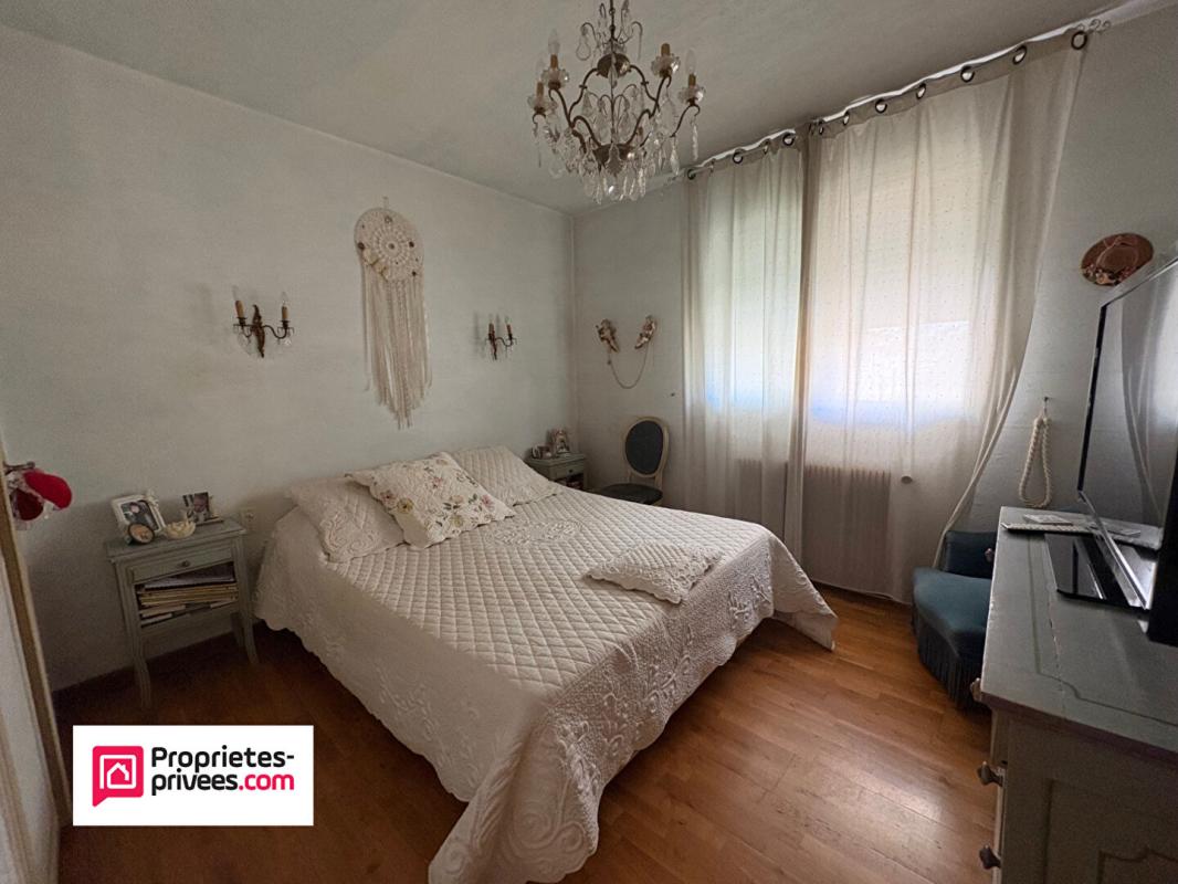 BEZIERS Maison 34500 Béziers 5 pièce(s) 135 m2 Prix de vente 360000 euros honoraires charge vendeur 6