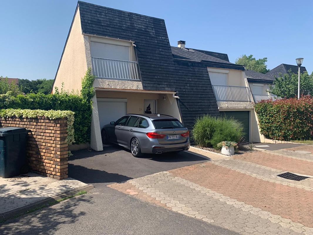 TAVERNY Dans quartier pavillonnaire proche commerces, écoles, GARE MONTIGNY BEAUCHAMP LIGNE H/RER C 15