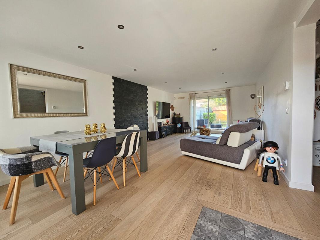 TAVERNY Dans quartier pavillonnaire proche commerces, écoles, GARE MONTIGNY BEAUCHAMP LIGNE H/RER C 2