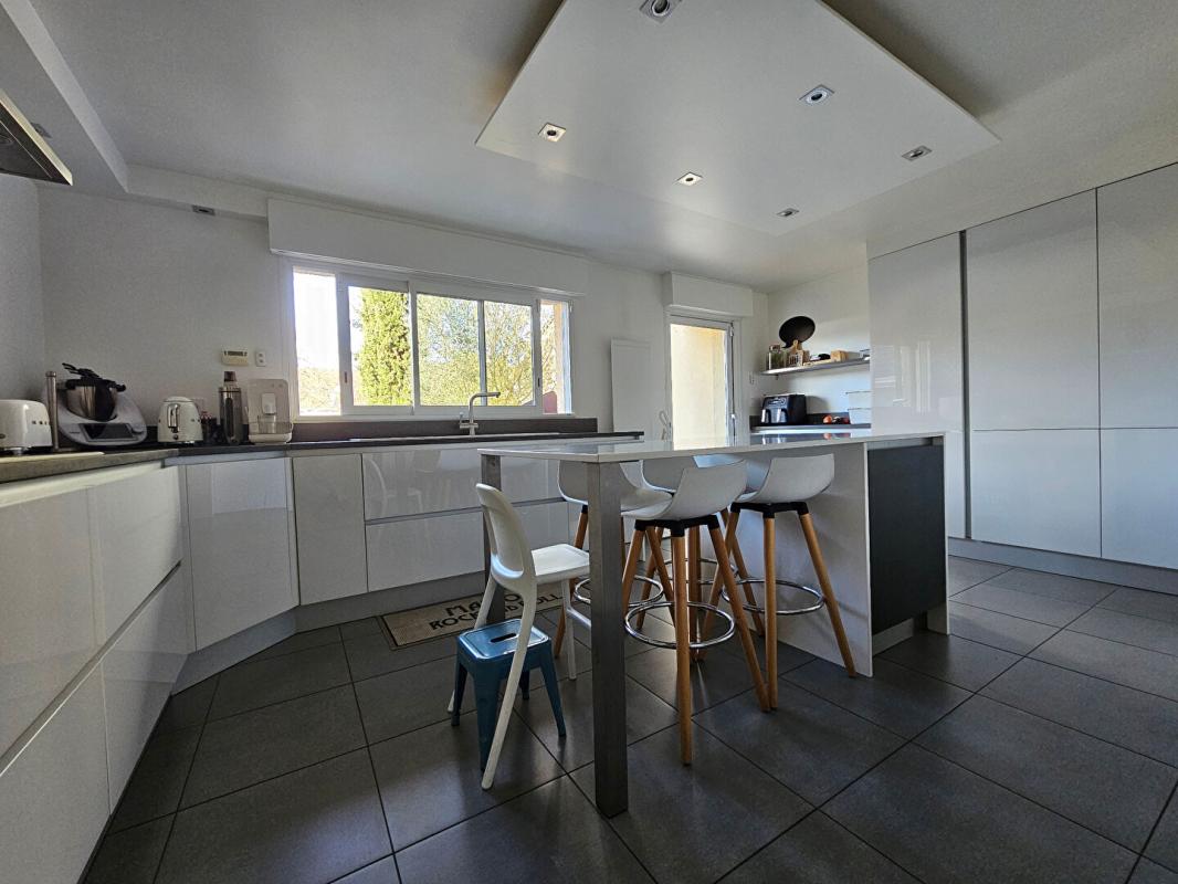 TAVERNY Dans quartier pavillonnaire proche commerces, écoles, GARE MONTIGNY BEAUCHAMP LIGNE H/RER C 7