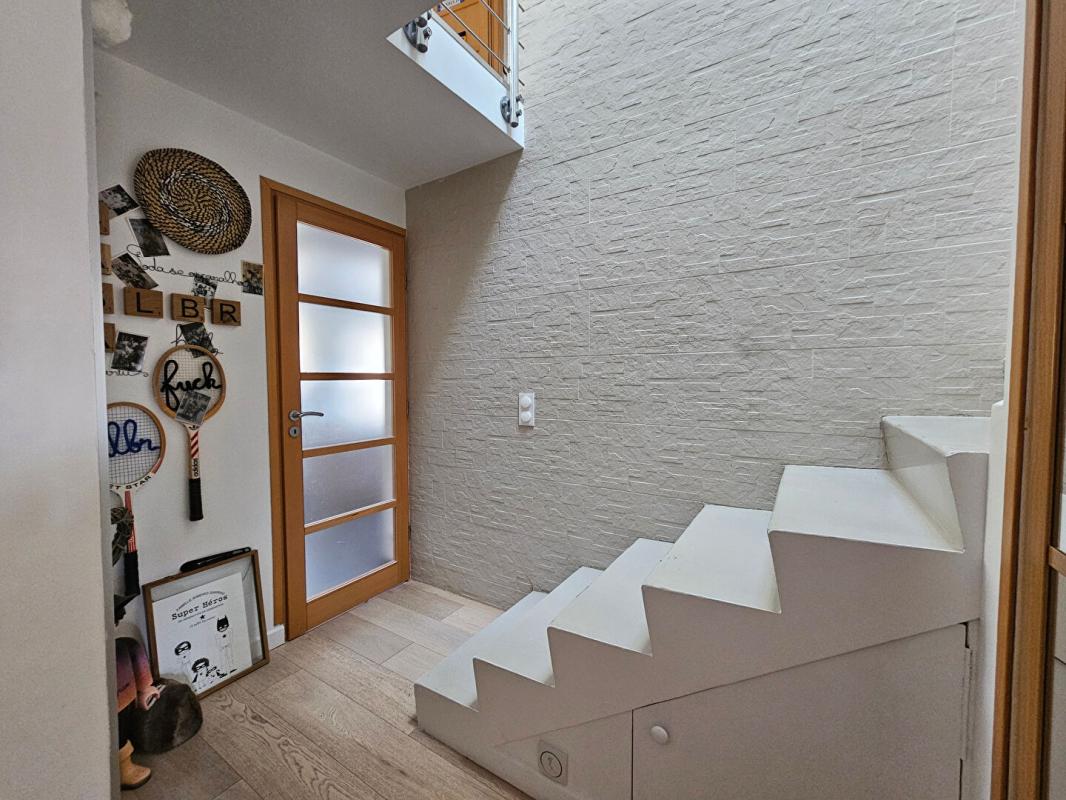 TAVERNY Dans quartier pavillonnaire proche commerces, écoles, GARE MONTIGNY BEAUCHAMP LIGNE H/RER C 8