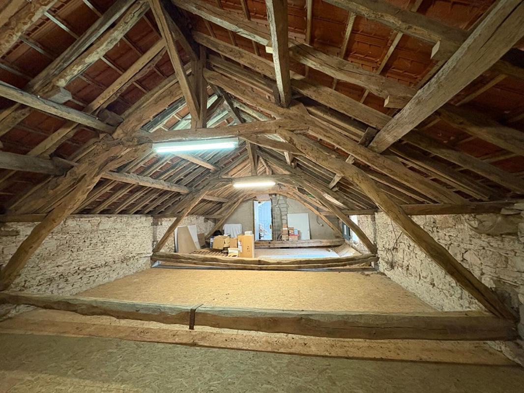 GABILLOU Maison de village en pierre - Charme et Authenticité 13