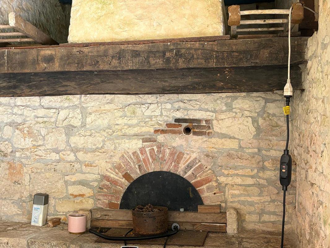 GABILLOU Maison de village en pierre - Charme et Authenticité 18