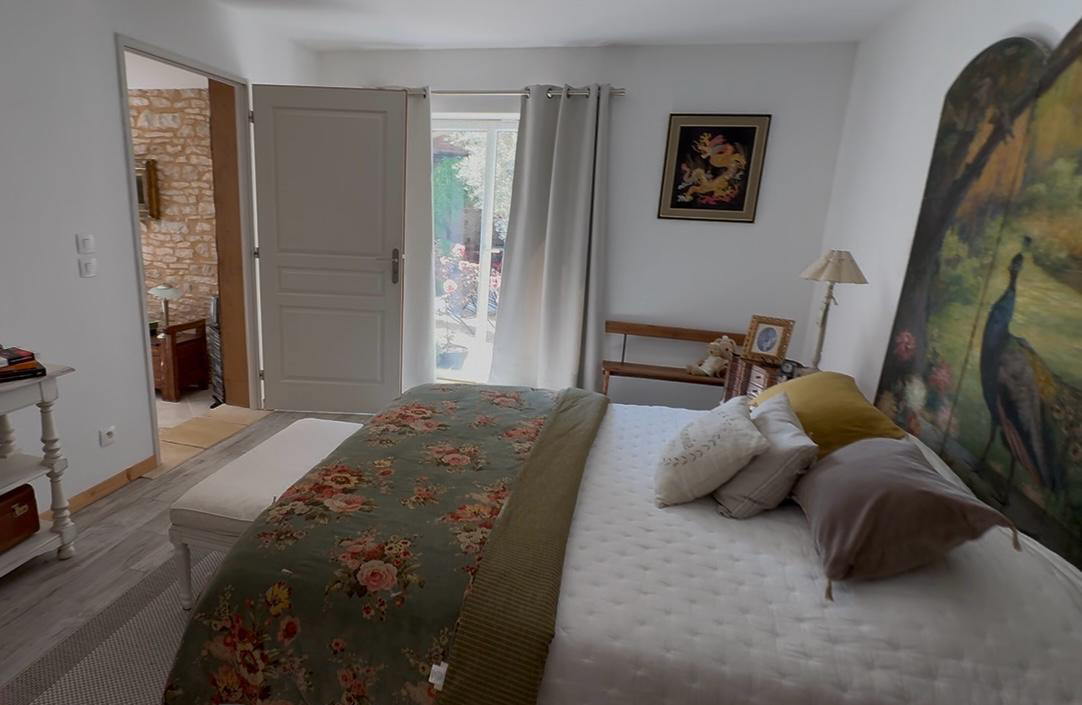 GABILLOU Maison de village en pierre - Charme et Authenticité 8