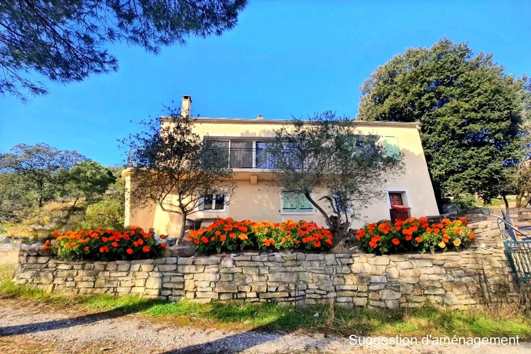 ALES Maison entièrement rénovée avec Vue dégagée et grand terrain 13