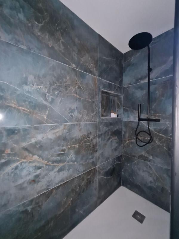 ALES Maison entièrement rénovée avec Vue dégagée et grand terrain 9